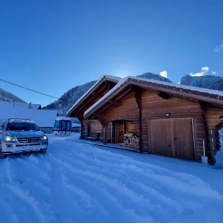 Beautiful Chalet Vacheresse